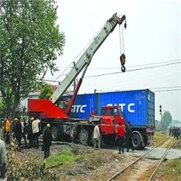 淮安淮阴如何快速找到附近的吊车救援公司